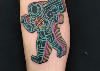 Raro82: tatuaje astronauta | tatuajes a color | madrid tattoo