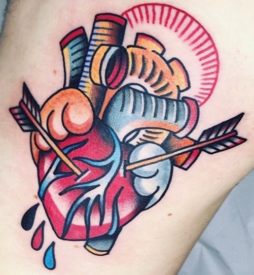 tatuaje old school de un corazon humano | estudio tatuajes Madrid | estudio tatuajes | tatuajes para hombres